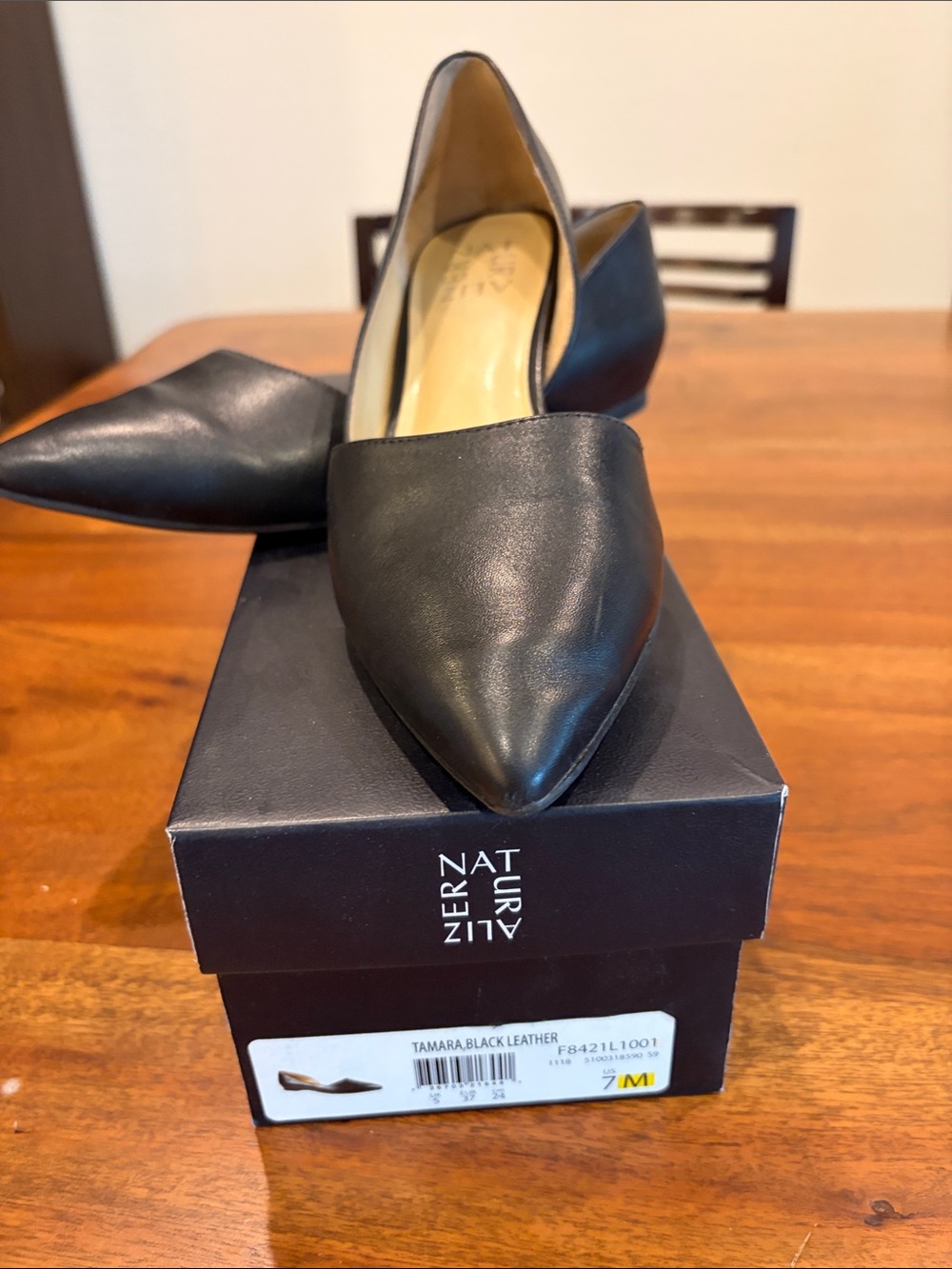 Naturalizer Black Pointed D'Orsay Leather Flats - Picture 8 of 10